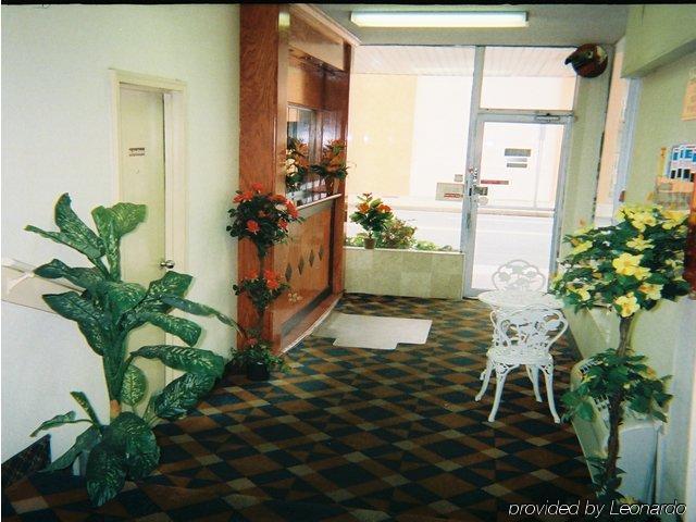 Red Carpet & Atlantic Motel