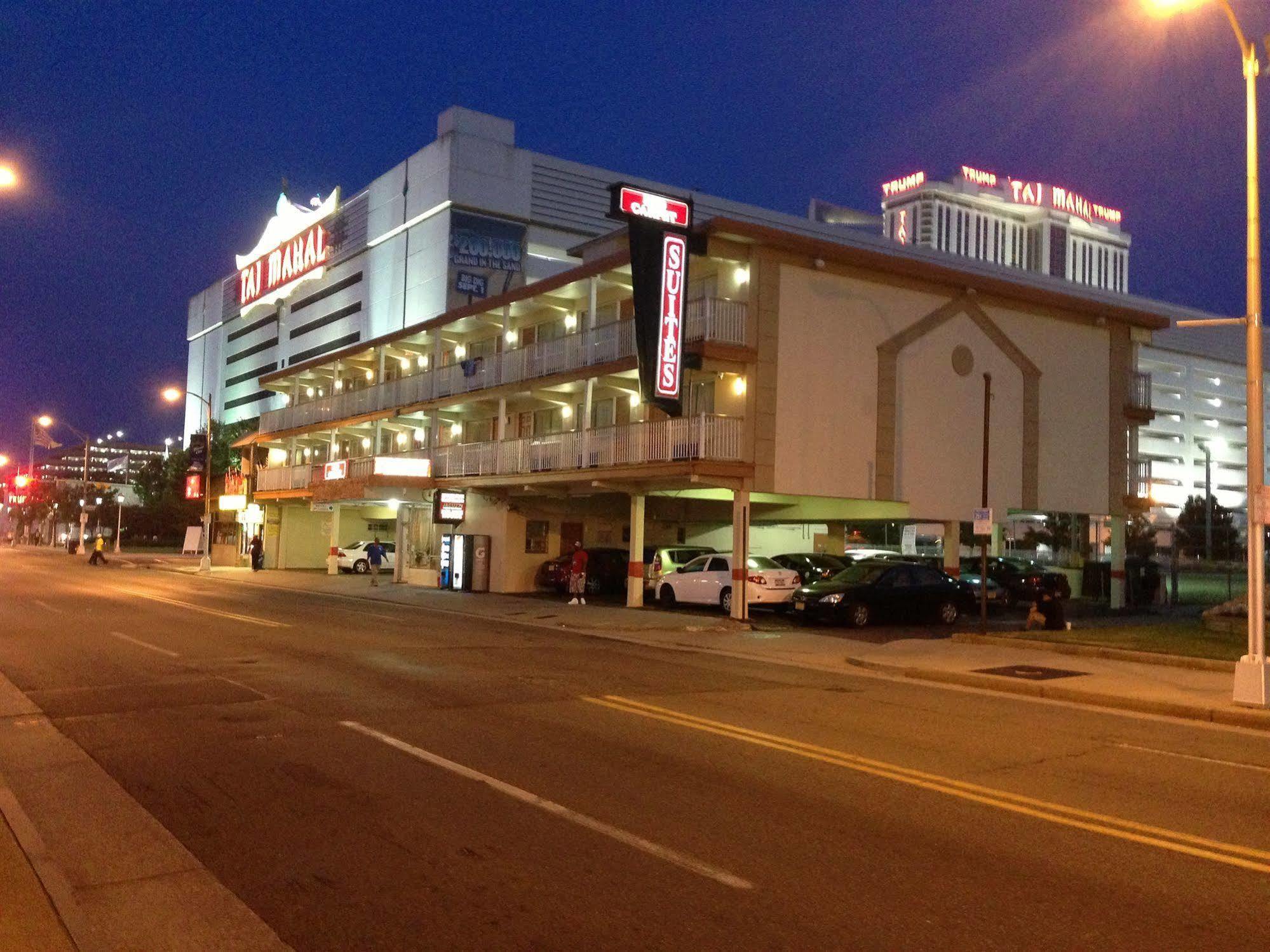 Red Carpet & Atlantic Motel 2*